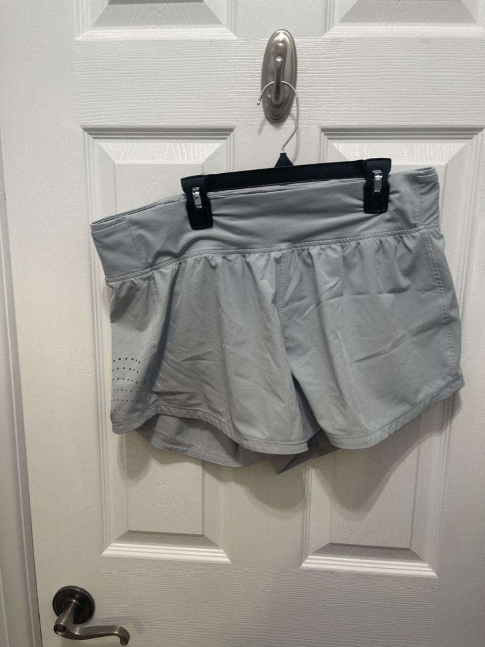 Under Armour Light Gray Women's Athletic Skort-Style Shorts - Picture 10 of 12